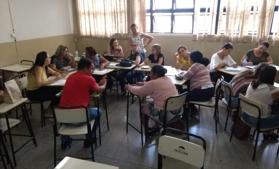 Nos dias 03 e 04 deste mês, nas dependências da UNESPAR - Campus de Campo Mourão, aconteceu o Momento de Estudo e Planejamento das Escolas do Campo Multianos