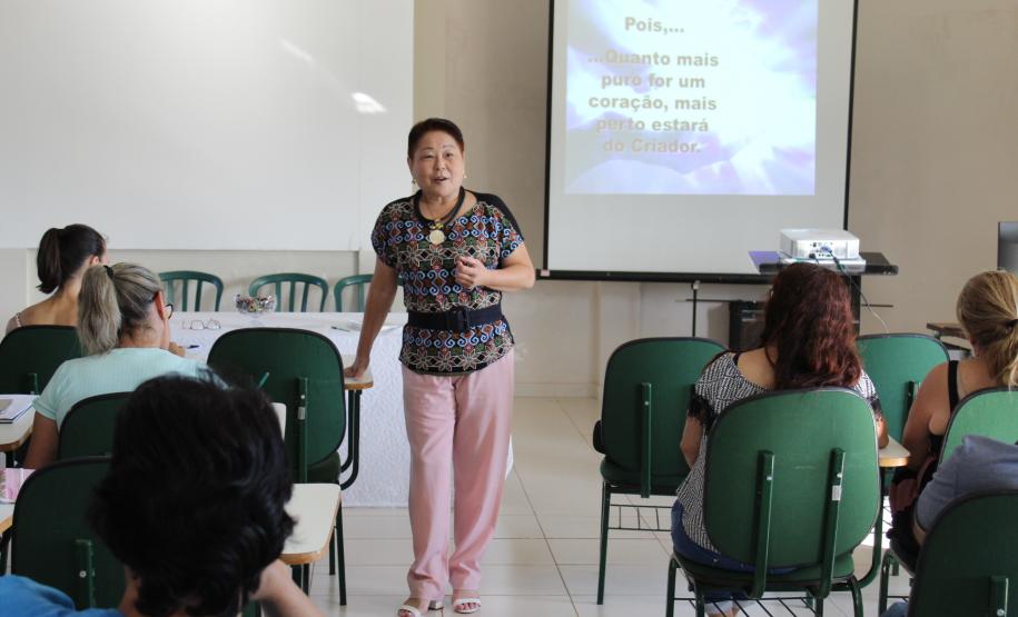 Aconteceu nessa sexta-feira 14, nos períodos manhã e tarde,   reunião da Chefia e equipe NRE Campo Mourão  com os diretores de escolas  locais   e da região