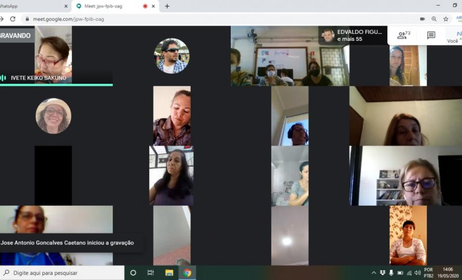 ENCONTRO DE FORMAÇÃO ONLINE NRE CAMPO MOURÃO COM ESCOLAS O NRE de Campo Mourão vem realizando momentos de formação, reuniões de trabalho e orientadoras, mantendo diálogo contínuo com os estabelecimentos de ensino para a realização das ações no aspecto pedagógico e administrativo para funcionamento da rotina escolar.