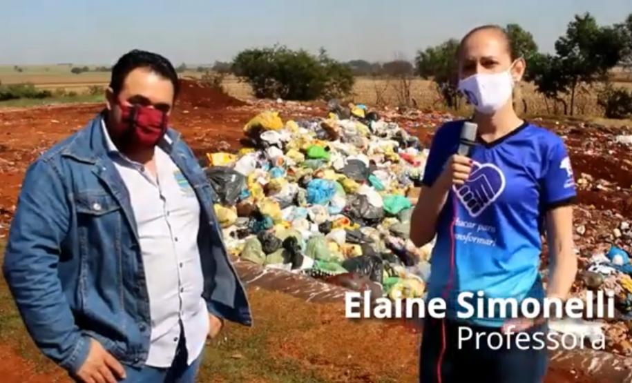 "DE ÓLEOS NO FUTURO" "De óleos no futuro" trata-se de um antigo projeto do Colégio Estadual Olavo Bilac do município de Peabiru, que neste ano foi implementado sob a coordenação da Professora de Ciências, Elaine Aparecida Simonelli Janguas, com as turmas 6 ºA, 6ºB e 6ºD. O
nome foi escolhido pela Equipe Gestora, devido agora o município de Peabiru, possuir um veículo específico para coletar nas residências o óleo de cozinha usado.